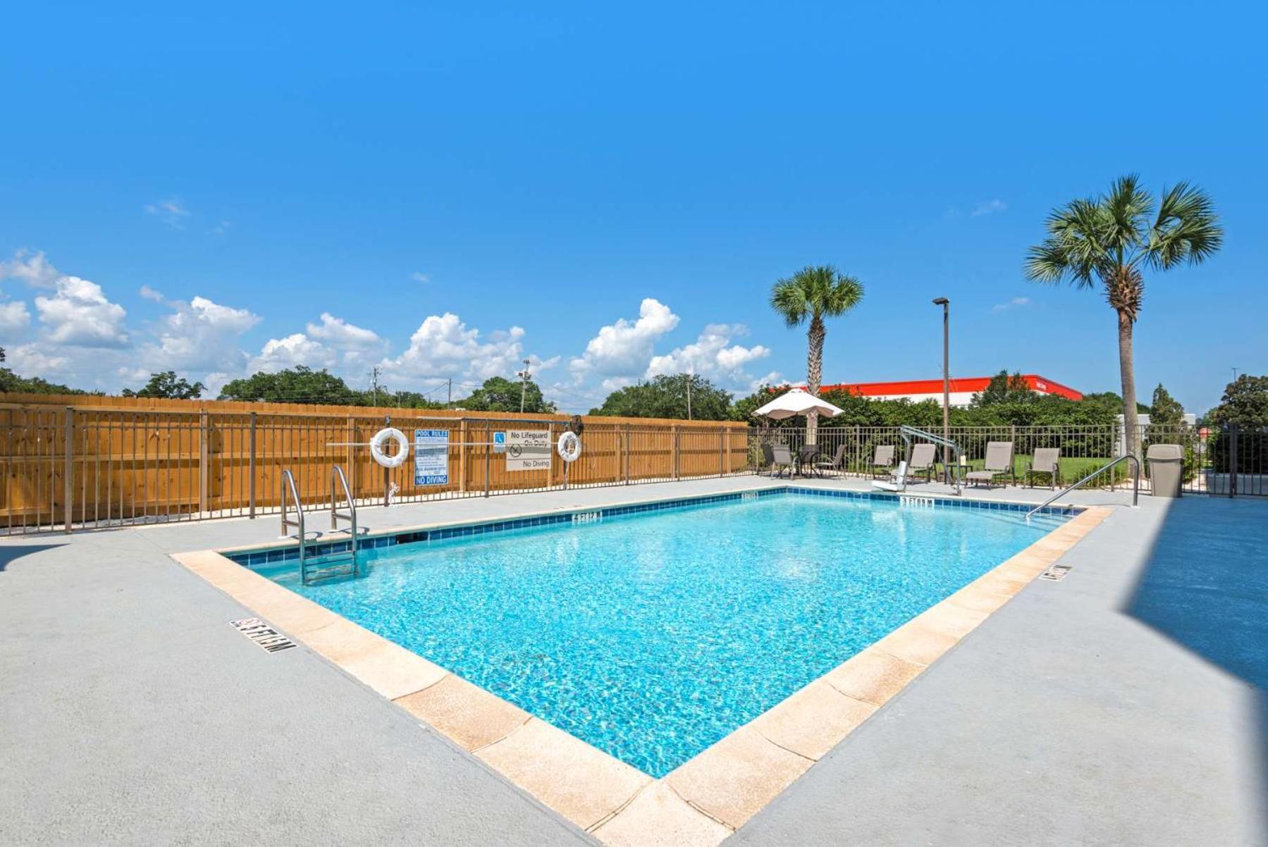 Hampton Inn & Suites Pensacola I-10 N At University Town Plaza Εξωτερικό φωτογραφία